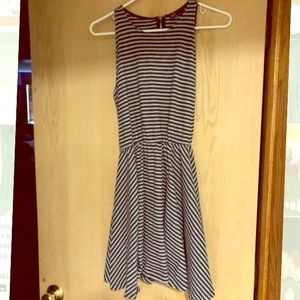 Striped dress that flows out at the bottom